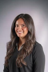 <b>Elena Gomez</b></br>Bench Sales Representitive 